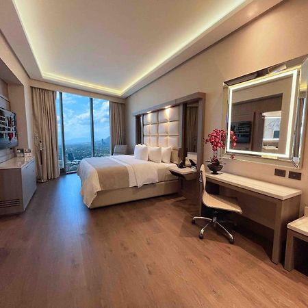 Safi Royal Luxury Metropolitan Hotell San Pedro Garza Garcia Eksteriør bilde Deluxe room