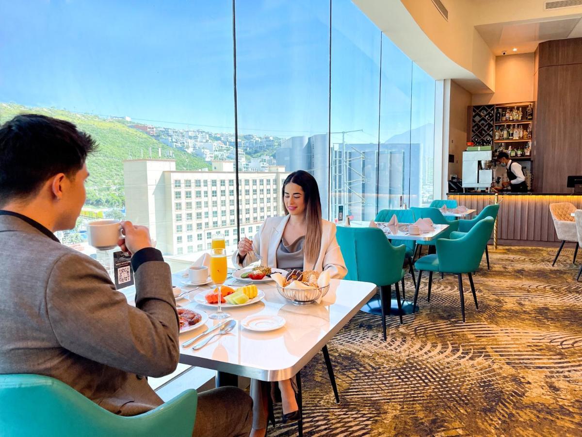 Safi Royal Luxury Metropolitan Hotell San Pedro Garza Garcia Eksteriør bilde The Lounge at the airport