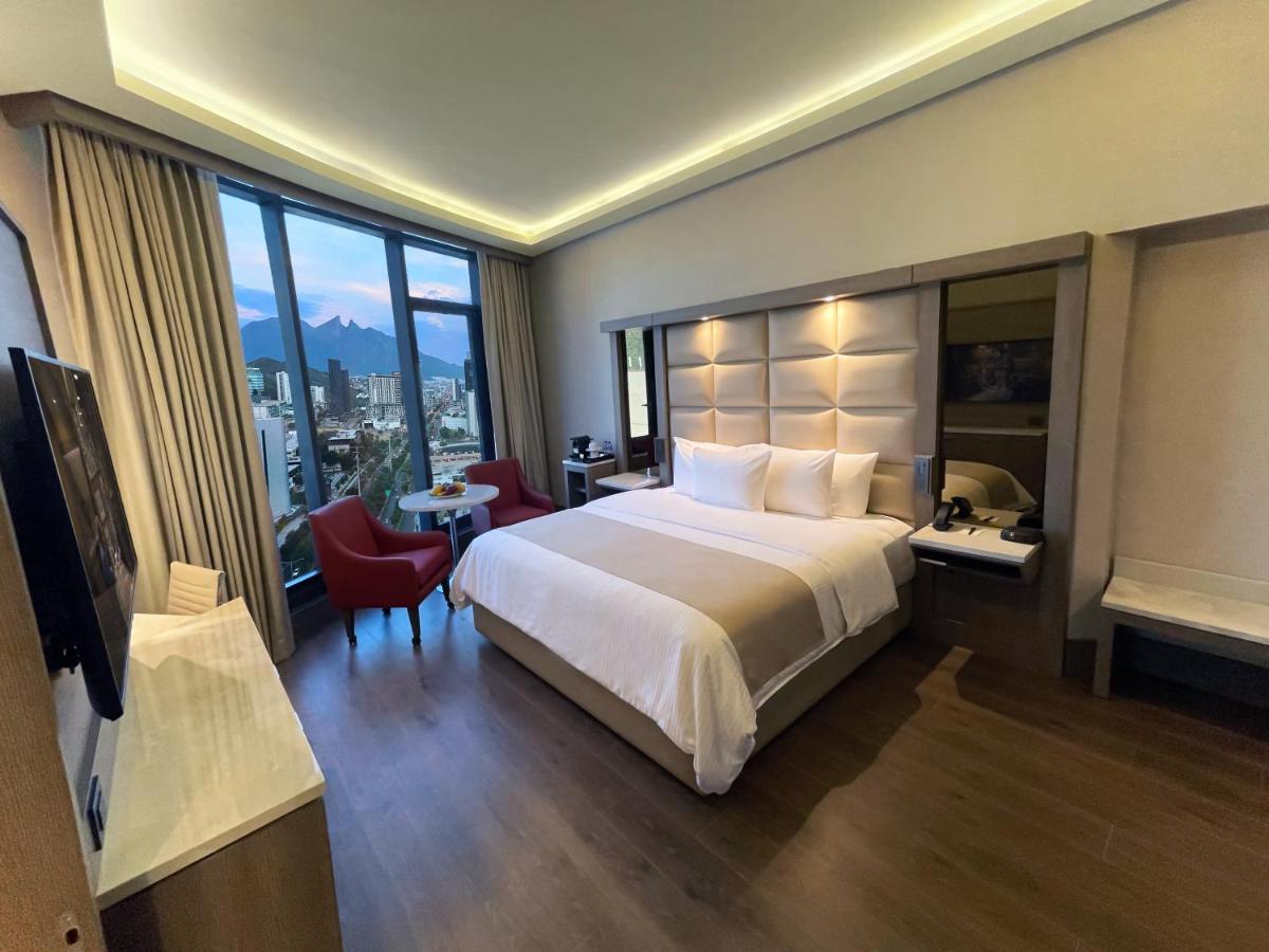 Safi Royal Luxury Metropolitan Hotell San Pedro Garza Garcia Eksteriør bilde Deluxe room